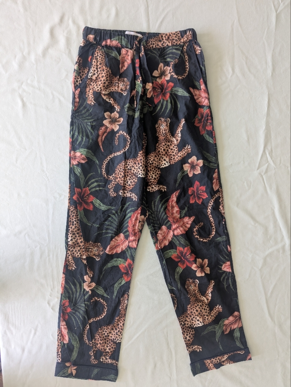 Desmond & Dempsey Pajamas Soleia Leopard Multi Shirt And Pants In Navy - Picture 15 of 16